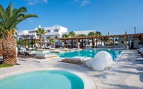 Mediterranean White Resort